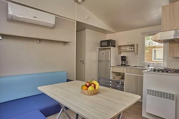 Camping El Pinar 布拉内斯 营地