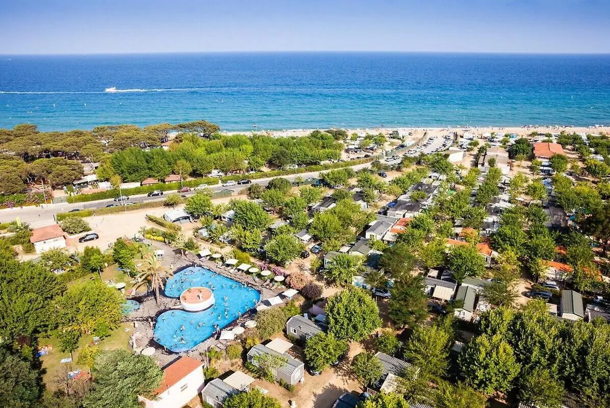 Camping El Pinar 布拉内斯